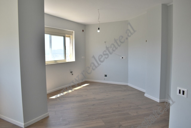 Two bedroom apartment for sale in Baftjar Lici street &nbsp;in Tirana.
Located on the 4th floor of 